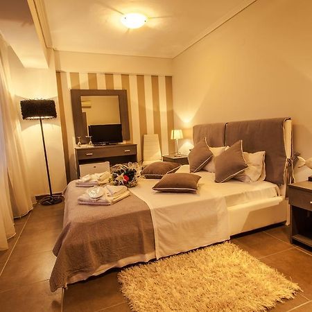 Aqua Mare Sea Side Rooms Nea Kallikrateia Экстерьер фото