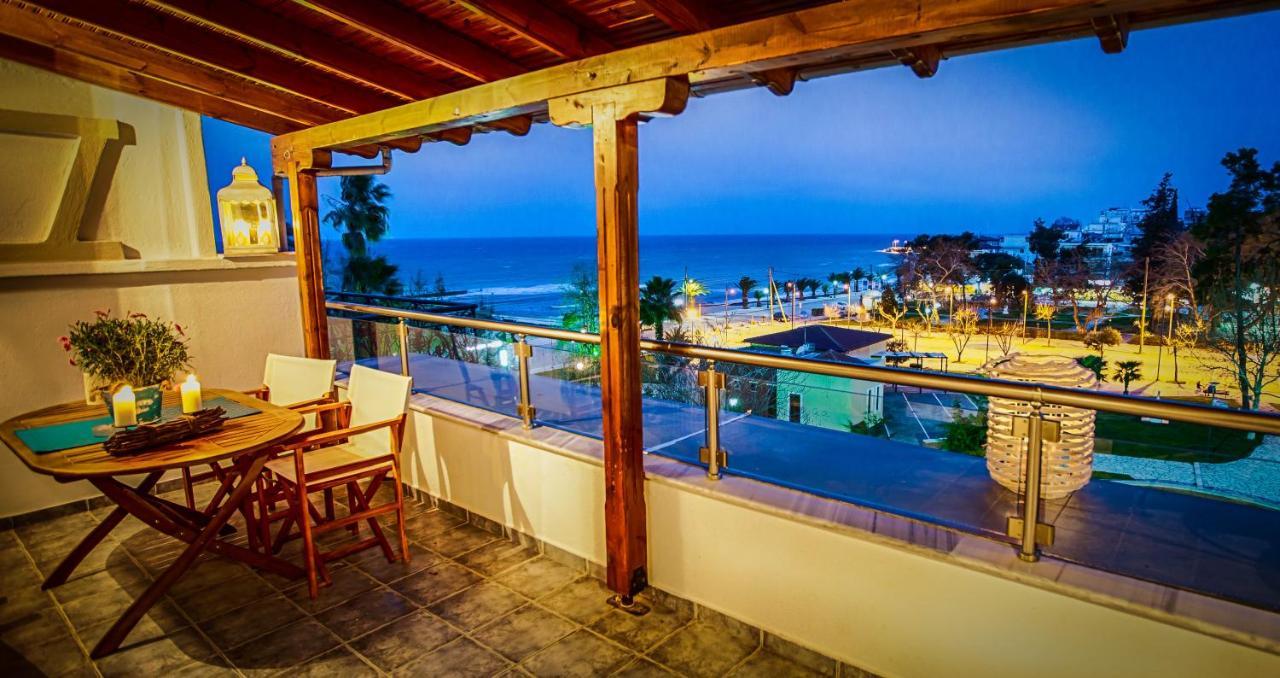 Aqua Mare Sea Side Rooms Nea Kallikrateia Экстерьер фото