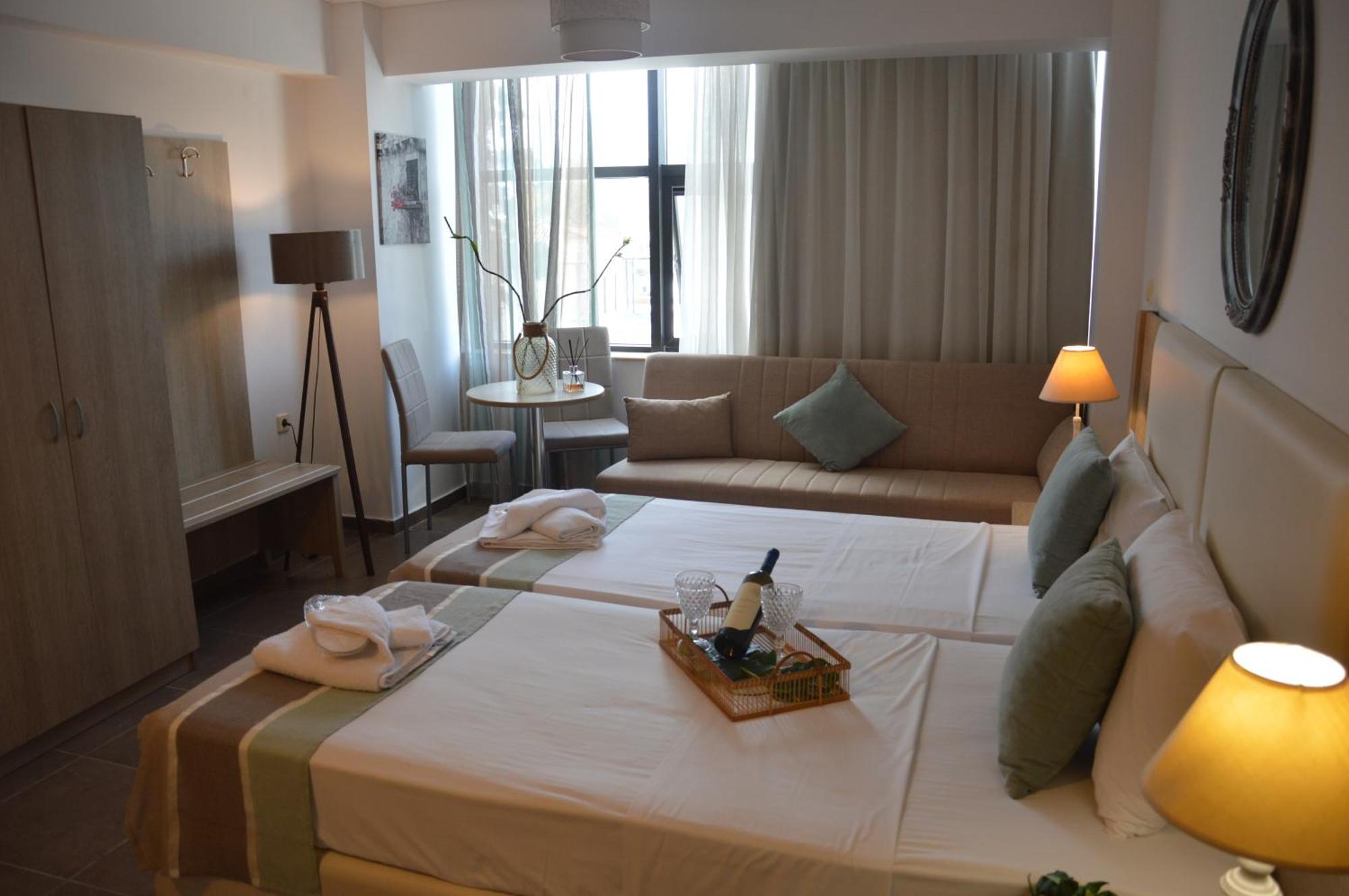 Aqua Mare Sea Side Rooms Nea Kallikrateia Экстерьер фото