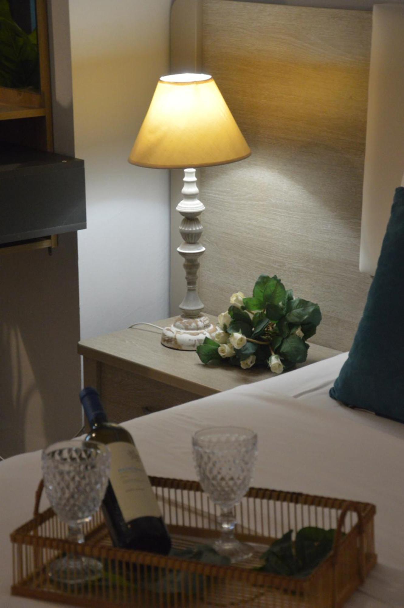 Aqua Mare Sea Side Rooms Nea Kallikrateia Экстерьер фото
