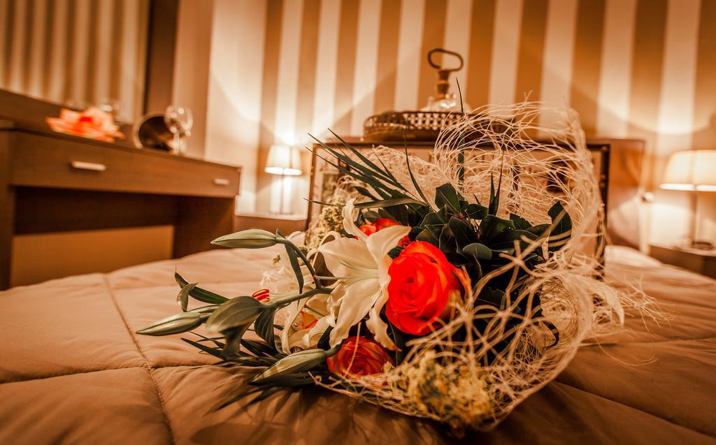Aqua Mare Sea Side Rooms Nea Kallikrateia Экстерьер фото